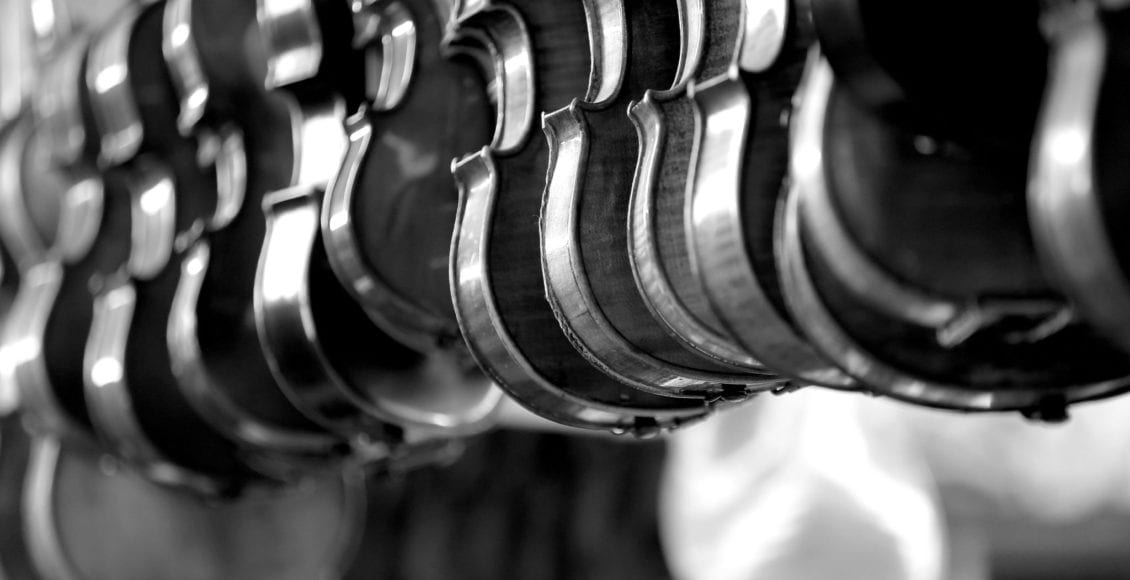 04_Violins_of_Hope_Amnon_Weinstein_DZ6A1472_b_s_sw