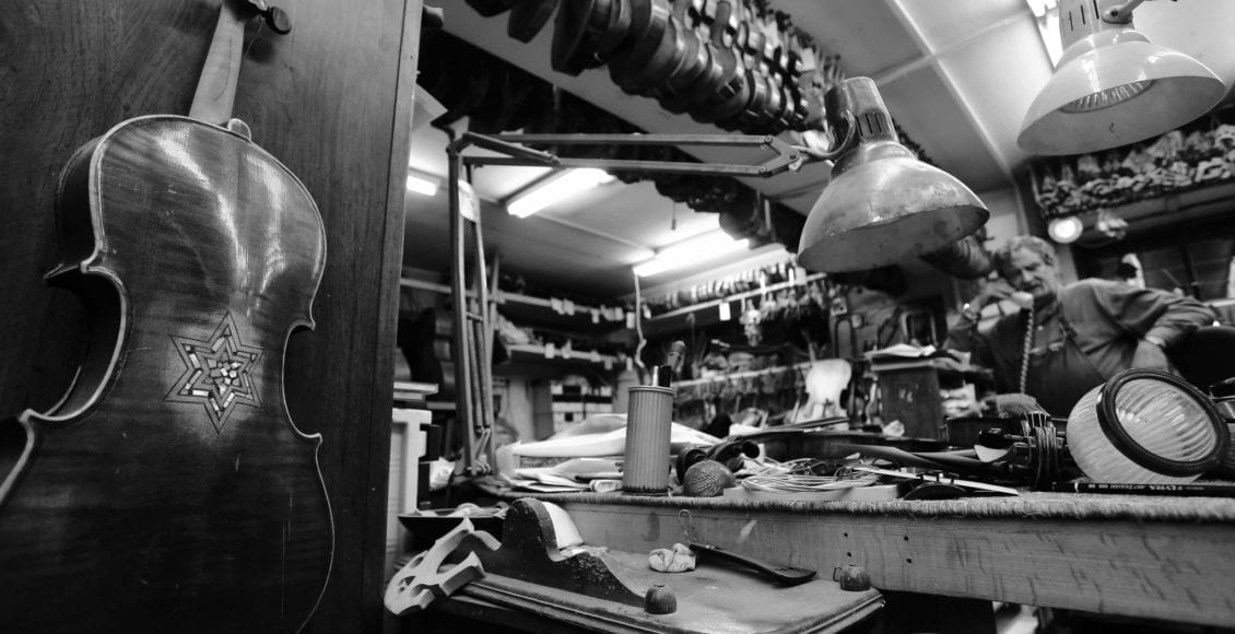 10_Violins_of_Hope_Amnon_Weinstein_DZ6A4217_b4_s_sw